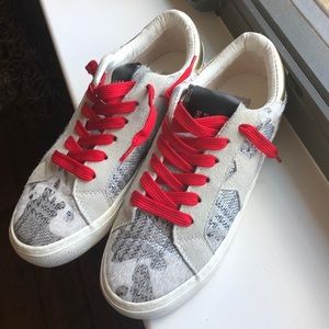 Steve Madden sneakers